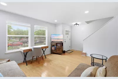 6957 S East End Avenue, Chicago, IL 60649 - Photo 3