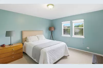 6957 S East End Avenue, Chicago, IL 60649 - Photo 7