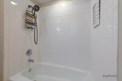 519 S Maplewood Avenue #1W, Chicago, IL 60612 - Photo 25