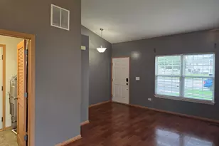 402 Waubonsee Drive, Plano, IL 60545 - Photo 3