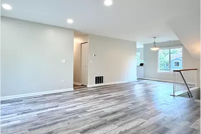 964 Brunswick Circle #-, Schaumburg, IL 60193 - Photo 7