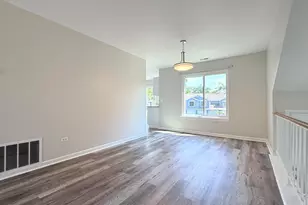 964 Brunswick Cir, Schaumburg, IL 60193 - Photo 5