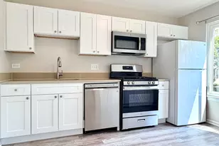964 Brunswick Cir, Schaumburg, IL 60193 - Photo 9