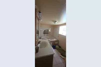 9905 S Yale Avenue, Chicago, IL 60628 - Photo 23