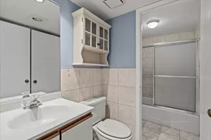 708 N Briar Hill Ln, Addison, IL 60101 - Photo 11