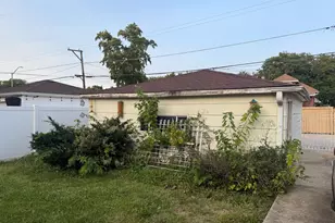 2003 S 20th Ave, Broadview, IL 60155 - Photo 3