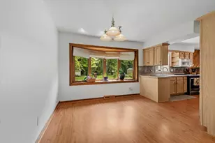 3207 Stella Ct, Zion, IL 60099 - Photo 7