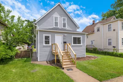 211 S 9th Avenue, Maywood, IL 60153 - Photo 1