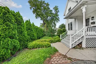 742 S 4th St, Dekalb, IL 60115 - Photo 3