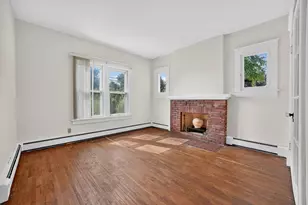 742 S 4th St, Dekalb, IL 60115 - Photo 17