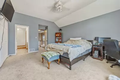 5004 Glenbrook Trail W, McHenry, IL 60050 - Photo 17