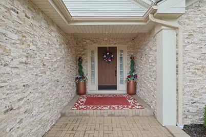 2920 Farmington Drive, Lindenhurst, IL 60046 - Photo 3