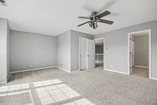2416 Georgetown Cir, Aurora, IL 60503 - Photo 19