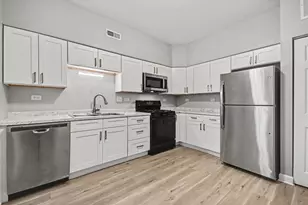 2416 Georgetown Cir, Aurora, IL 60503 - Photo 9