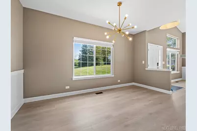 819 Asbury Drive, Aurora, IL 60502 - Photo 9