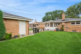 7057 W Madison St, Niles, IL 60714 - Photo 21