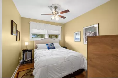 7057 W Madison Street, Niles, IL 60714 - Photo 9
