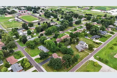 1123 N Sangamon Avenue, Gibson City, IL 60936 - Photo 39