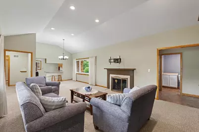 1123 N Sangamon Avenue, Gibson City, IL 60936 - Photo 7