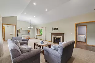 1123 N Sangamon Ave, Gibson City, IL 60936 - Photo 7