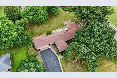 1123 N Sangamon Avenue, Gibson City, IL 60936 - Photo 3