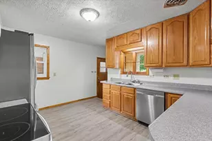 1123 N Sangamon Ave, Gibson City, IL 60936 - Photo 17