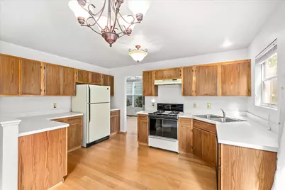 141 Hamlet Circle, Montgomery, IL 60538 - Photo 5