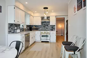 4555 Cleveland St, Skokie, IL 60076 - Photo 21