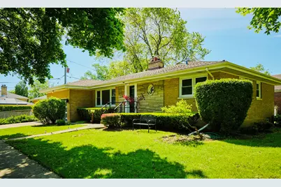 4555 Cleveland Street, Skokie, IL 60076 - Photo 3
