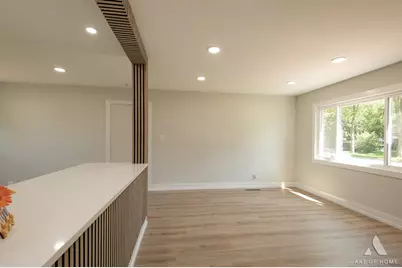 916 Mulberry Lane, Streamwood, IL 60107 - Photo 3