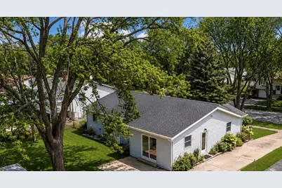 8766.. S 83rd Ct.. Avenue, Hickory Hills, IL 60457 - Photo 3