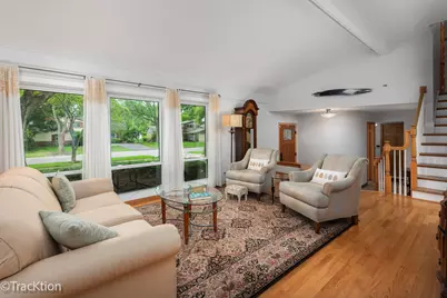 116 Pembroke Road, Naperville, IL 60540 - Photo 3