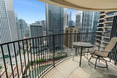 300 N State Street #2534, Chicago, IL 60654 - Photo 13