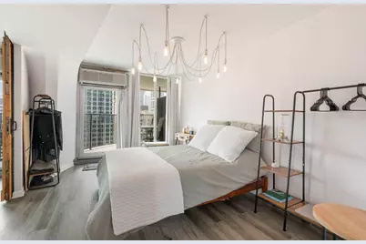 300 N State Street #2534, Chicago, IL 60654 - Photo 7