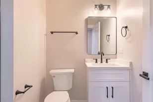 4945 W Berenice Ave, Chicago, IL 60641 - Photo 27