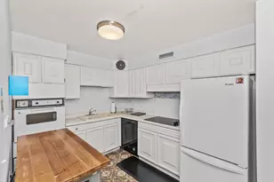 5855 N Sheridan Rd, Chicago, IL 60660 - Photo 17
