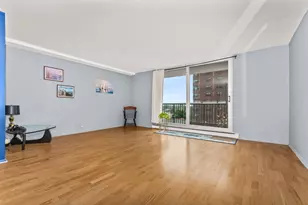 5855 N Sheridan Rd, Chicago, IL 60660 - Photo 3