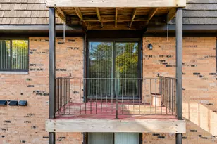 8 Oak Creek Dr, Buffalo Grove, IL 60089 - Photo 19