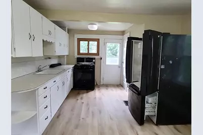 606 E Perry Street, Belvidere, IL 61008 - Photo 9
