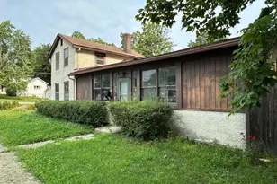 404 E 9th St, Lockport, IL 60441 - Photo 5