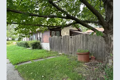404 E 9th Street, Lockport, IL 60441 - Photo 7