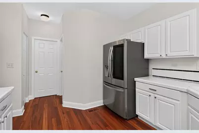 207 Tanglewood Drive, Glen Ellyn, IL 60137 - Photo 7