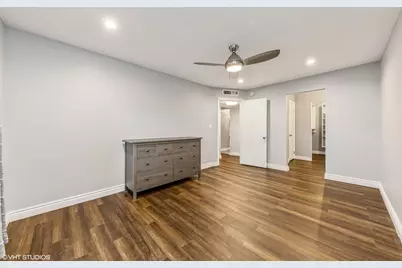 5101 Carriageway Drive #B309, Rolling Meadows, IL 60008 - Photo 11