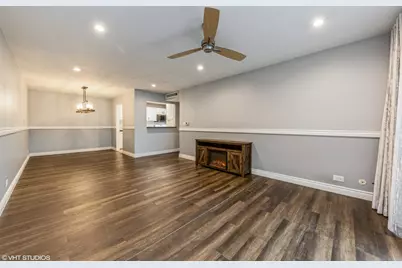 5101 Carriageway Drive #B309, Rolling Meadows, IL 60008 - Photo 9