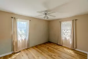 680 Indian Spring Ln, Buffalo Grove, IL 60089 - Photo 13