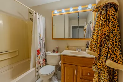 680 Indian Spring Lane, Buffalo Grove, IL 60089 - Photo 11