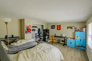 680 Indian Spring Ln, Buffalo Grove, IL 60089 - Photo 17