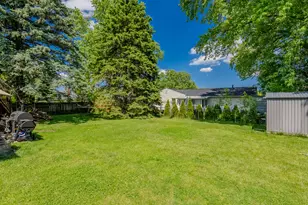 680 Indian Spring Ln, Buffalo Grove, IL 60089 - Photo 23