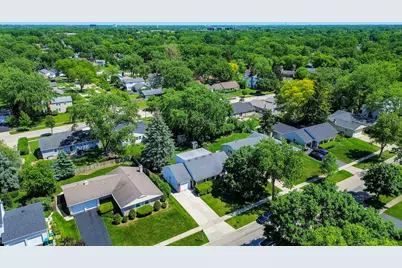 680 Indian Spring Lane, Buffalo Grove, IL 60089 - Photo 19