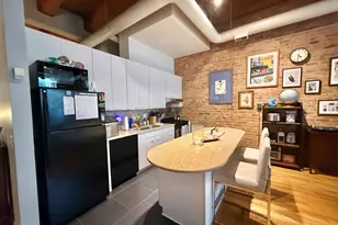 1122 W Newport Ave, Chicago, IL 60657 - Photo 5